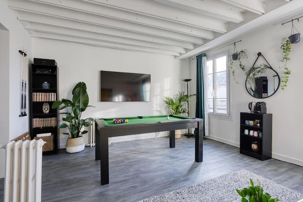 Nice Flat With Billard And View باريس المظهر الخارجي الصورة